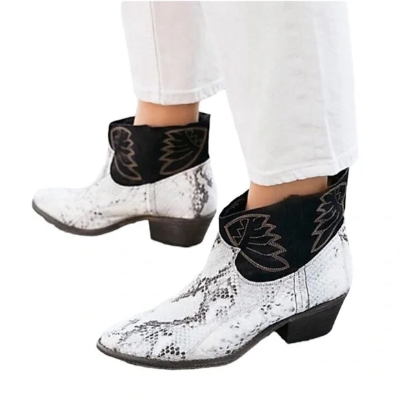NWOT Free People Dorado Leather Snake Print Ankle Boots